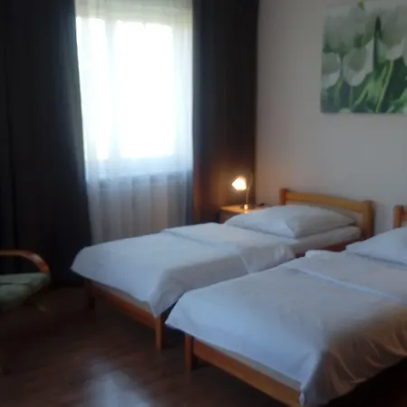 Poleczki Airport Otel Varşova