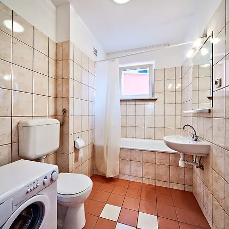 Poleczki Airport Otel 3*