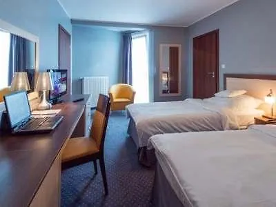 Poleczki Airport Hotel