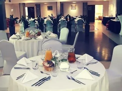 Hotel Poleczki Airport