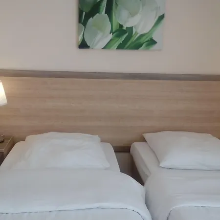 Poleczki Airport Hotel 3*