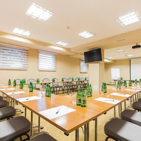 Poleczki Airport 3* Varšava