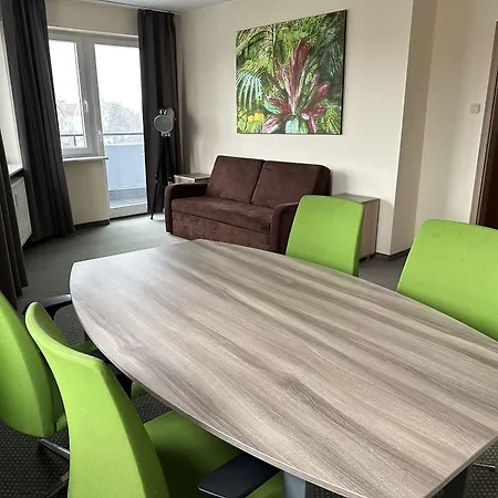 Poleczki Airport 3* Warszawa