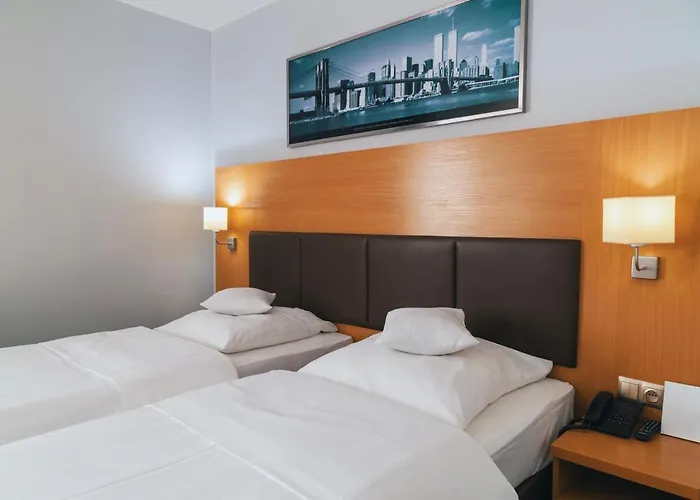 Poleczki Airport Hotel