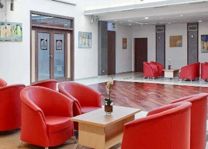 Hotel Poleczki Airport 3*