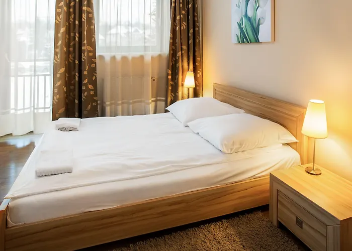 Hotel Poleczki Airport 3*