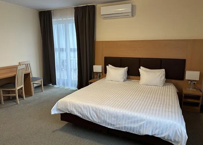 Poleczki Airport Hotel 3*