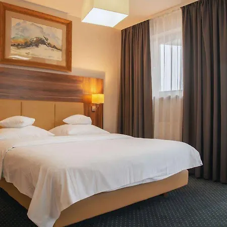 Poleczki Airport Hotel