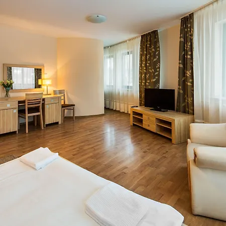 Poleczki Airport Warschau