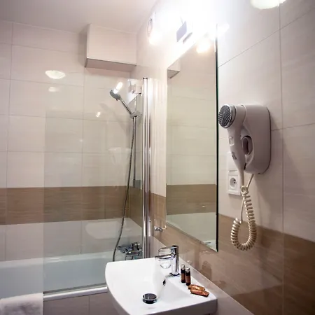 Poleczki Airport Warschau